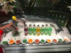 -领鲜活海鲜榴莲自助火锅(东门店)