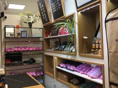 -爱革·洗衣改衣·洗鞋修鞋·洗包修包·奢侈品护理(宝地广场店)