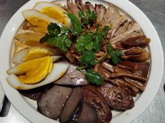 -潮界(LU·ONE凯德晶萃广场店)