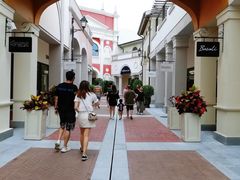 -佛罗伦萨小镇广佛名品奥特莱斯(疏港路店)