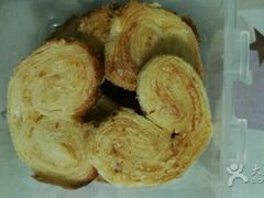 蝴蝶酥-上海哈尔滨食品厂(淮海中路店)