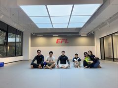 -EFL巴西柔术·综合格斗·泰拳·少儿体能训练(虹桥德必馆)