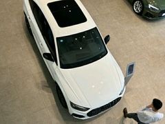 -深圳锦龙奥迪4S店(前海店)