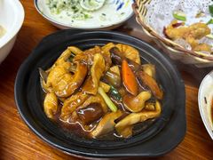 -胡子饮食店