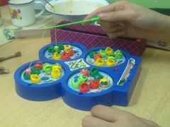 钓鱼玩具-做了不起的80后