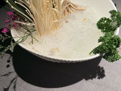 -左庭右院鲜牛肉火锅黑金店(陆家嘴中心店)