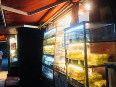 面包甜点陈列柜-白玉兰食品(汇联商厦店)