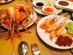 餐饮设施-彩虹云霄拜约克摩天塔