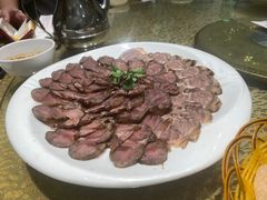-老码头黑皮肘子锅包肉(赣水路店)