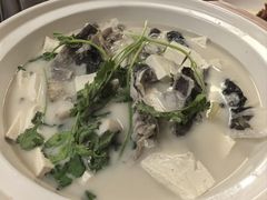 -芦茨金富饭庄·25年老字号·专做稻草鸡