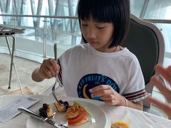 -广州塔卢特斯法国旋转餐厅