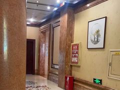-皇宫大酒店
