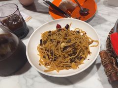 -渝信川菜 · 川味家常菜(财富购物中心店)