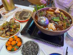 -海盗船. 龙虾烧烤. 酒馆