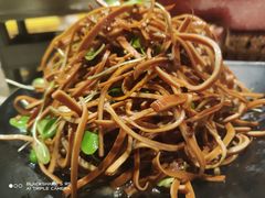 香椿苗拌黑豆腐丝-鑫巴蜀(和平里店)