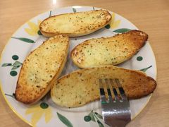 特制蒜香面包-萨莉亚意式餐厅(苏州食百家店)