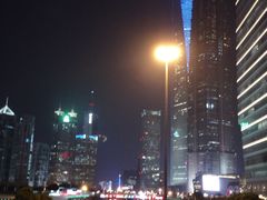 -陆家嘴空中步行连廊