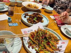 -肘子酥·天津菜·特色捞面(德云社店)