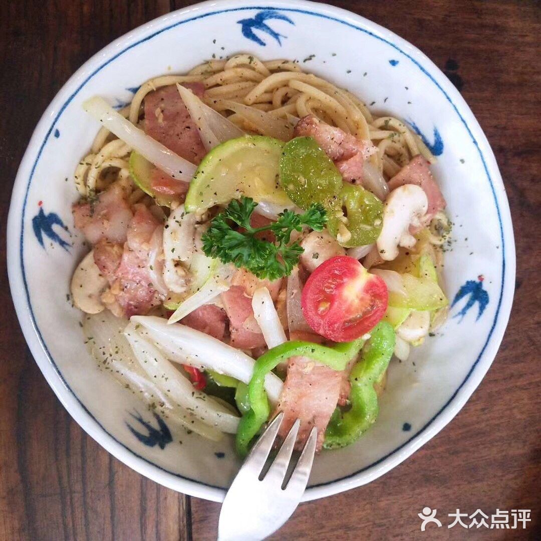意面以前都是点蛋包饭，这次换了个意面