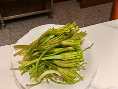 -犇鼎牛潮汕牛肉火锅(新辰里学清路店)
