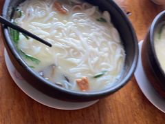 -桥香园过桥米线(国贸店)