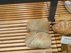 -焙丽拾光(麦凯乐直营店)