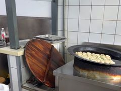 -黄阿姨锅贴大王(万航渡路店)