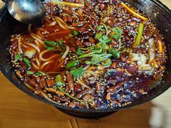 -鸿顺老铁锅美蛙鱼府(解放碑店)