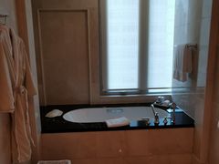 -广州富力丽思卡尔顿酒店