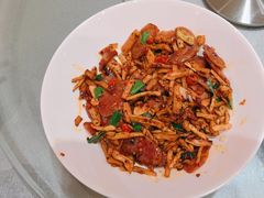 -辛香味烧鱼馆·非遗技艺·排骨红烧肉(光谷医药园店)