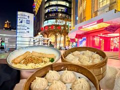 -馋三尺蟹粉小笼(人民广场店)