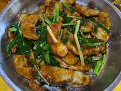 -鲤鱼塘农家山庄