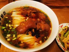 -矮子粉店1985·长沙米粉(湘春路店)