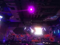 -UP嘻哈酒吧(粉巢店)