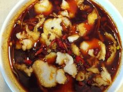 鲶鲶不忘-小巴辣子川湘菜餐厅(星游城店)
