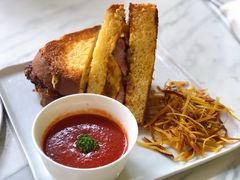 -The Sunny Side Cafe Station 1