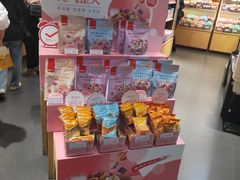 -良品铺子(白云新世界店)