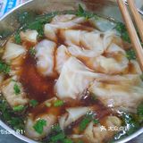 10点来，国庆第四天，高德导航到，右边有车库方便停车