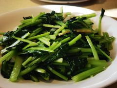 -八府香鸭·啫啫煲(华山路店)