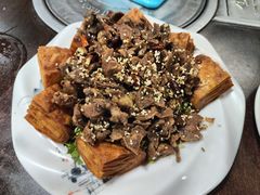 -金卯白肉罩火烧