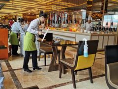 -大中华希尔顿酒店-念自助餐·嗨啤·小龙虾
