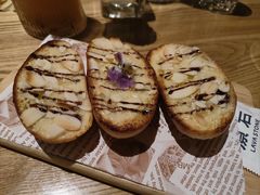 杏仁烤软包-原石牛扒·约会餐厅(龙城万科里店)
