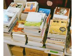 -武汉境自在書店
