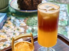 -月亮眼花园餐厅书吧酒吧