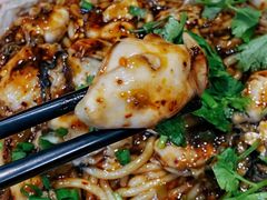 -灵芝妹子海鲜米线(劳动公园店)