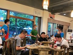 大堂-肖肖酸萝卜鱼火锅(总店)