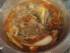 -鸡遇虾煲干锅火锅(小寨金莎店)