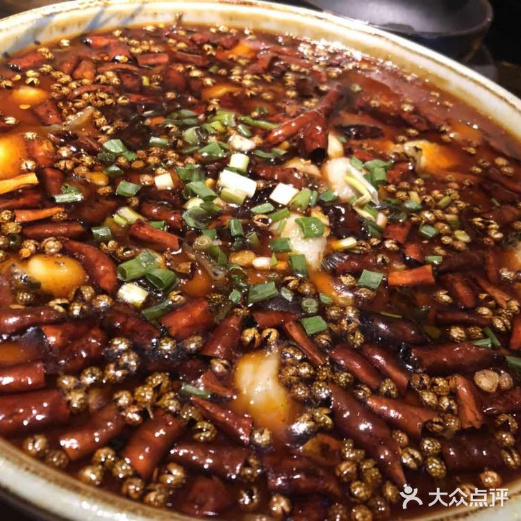 料非常的足。里面还吃到了不少的海参