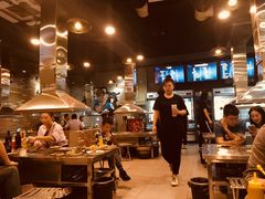 -马路牙子烧烤音乐酒馆(望京店)