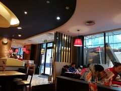 -必胜客(漕宝路店)